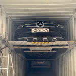 Может ли что-то случиться с автомобилем, перевозимым в контейнере?